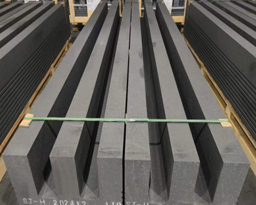 Typi graphite cathode carbonis caudices